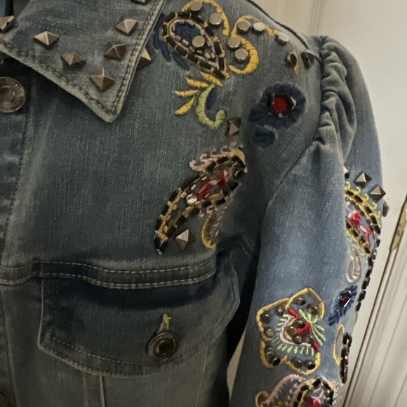 Boston Proper Paisley Embroidered & Embellished Puff Sleeve Denim Jacket - Picture 7 of 12